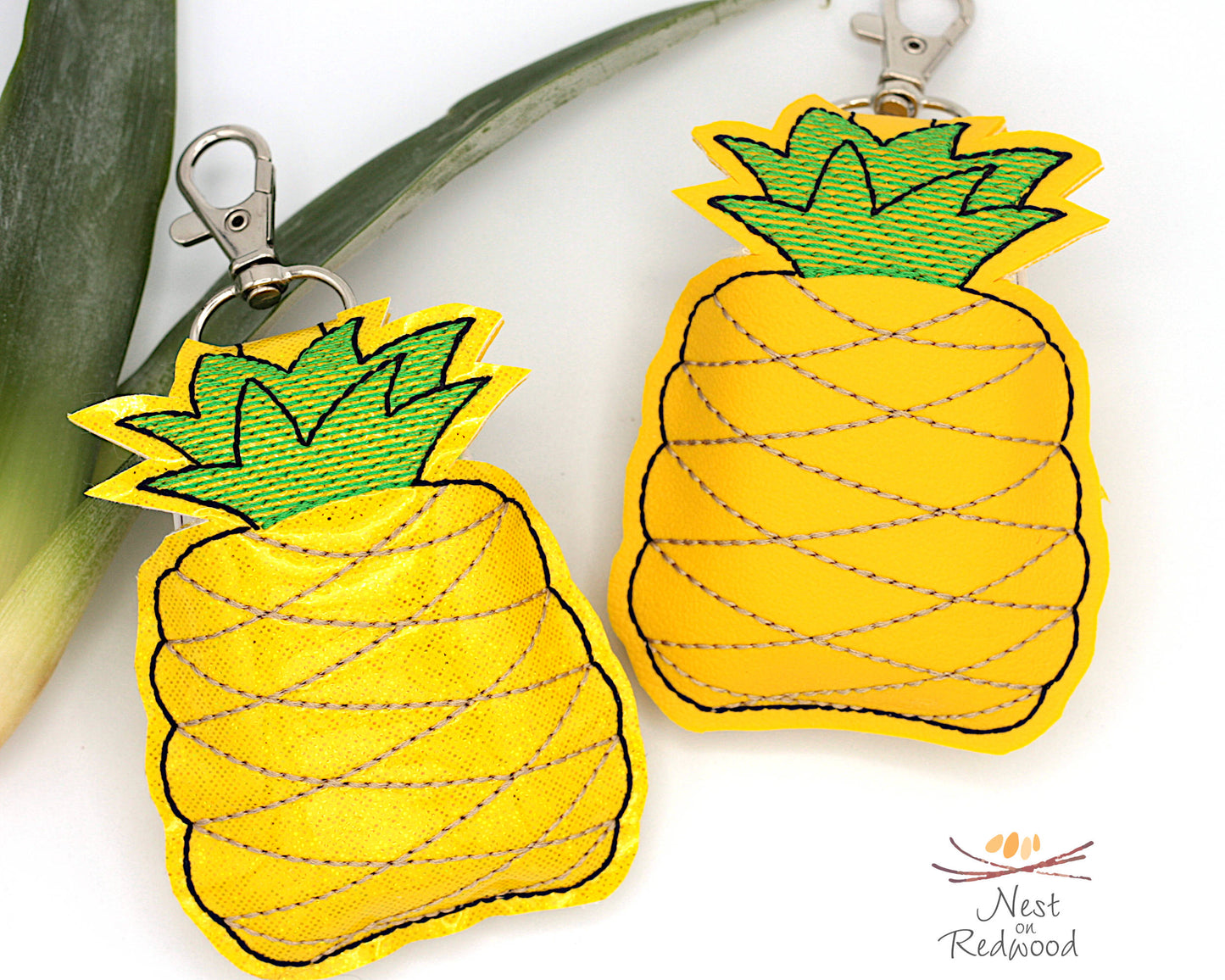 Pineapple Classroom Doorbell Holder