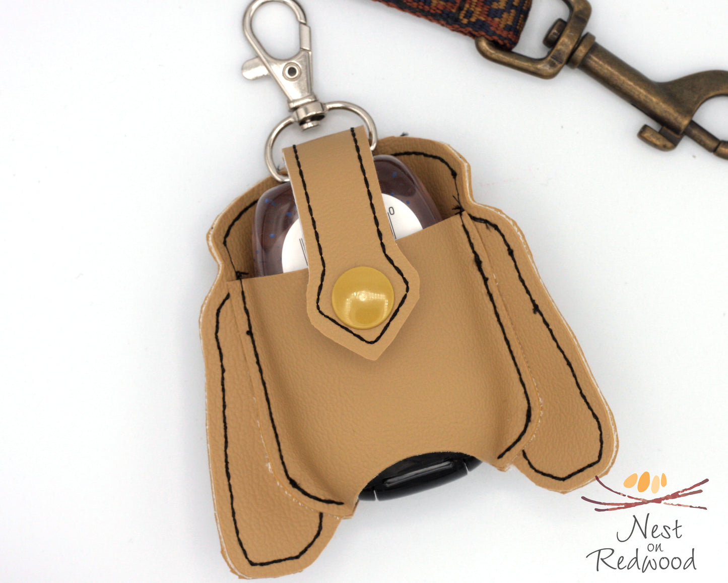 Hound Dog Hand Sanitizer Holder